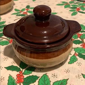 4 soup crocks with lids plus 2 chili bowls